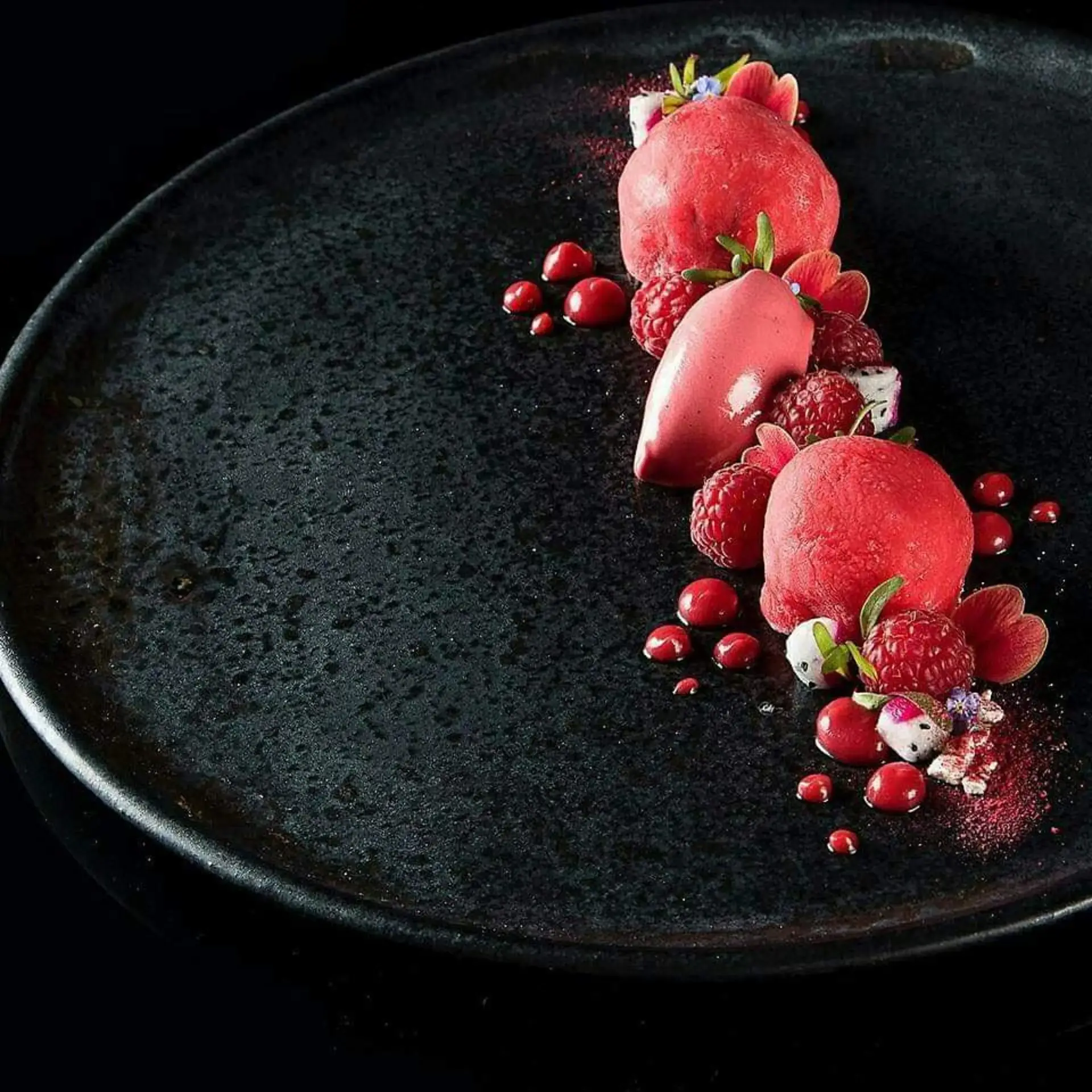 Dessert mit Beeren